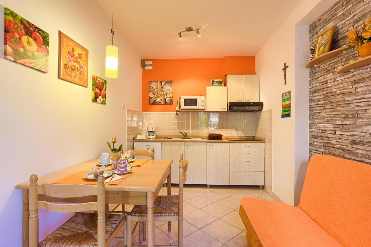 Romantic Apartment Krk Town Extérieur photo